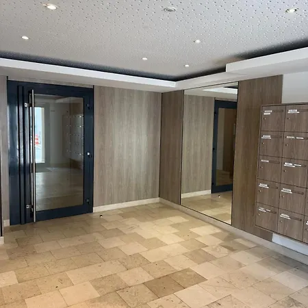 Lägenhet Renovated With 50 M2 Terrace Caen